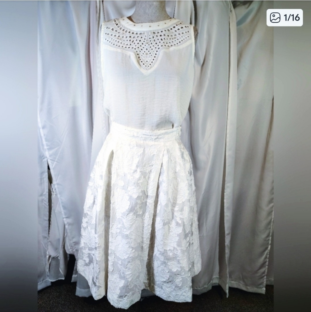 2 pc:White House Blck Market Floral Midi Skirt,Chloe K,Sleeveless Top, Ivory, XS